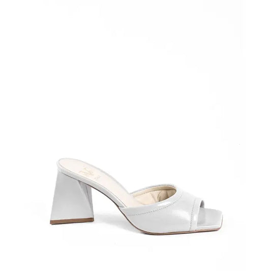 19V69 Italia Womens Sandal Light Grey SIMONA KID PERLA 19V69 ITALIA by VERSACE 19.69 ABBIGLIAMENTO SPORTIVO S.R.L.