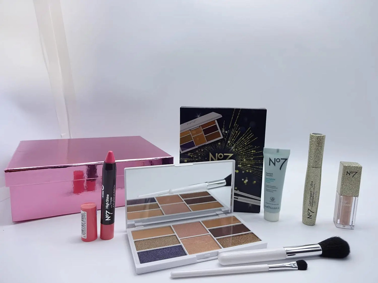 No7 Luxury Shimmer Collection Gift Hamper