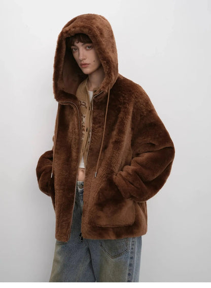 "Otaru Snow" Casual Hooded Silhouette Dropped Shoulder Merino Wool Sheepskin Fur Coat for Women